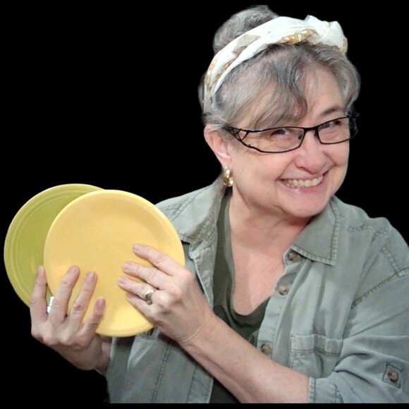 Meet your Posher, LeeAnna - Picture 3 of 4